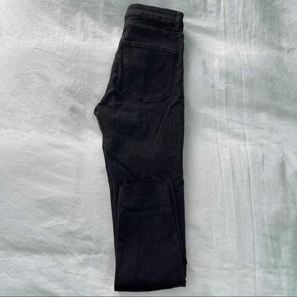 ZARA | Black Distressed Skinny Jeans - Picture 2 of 3